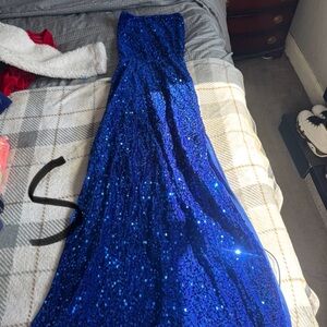 Elegant Blue Sequin dress